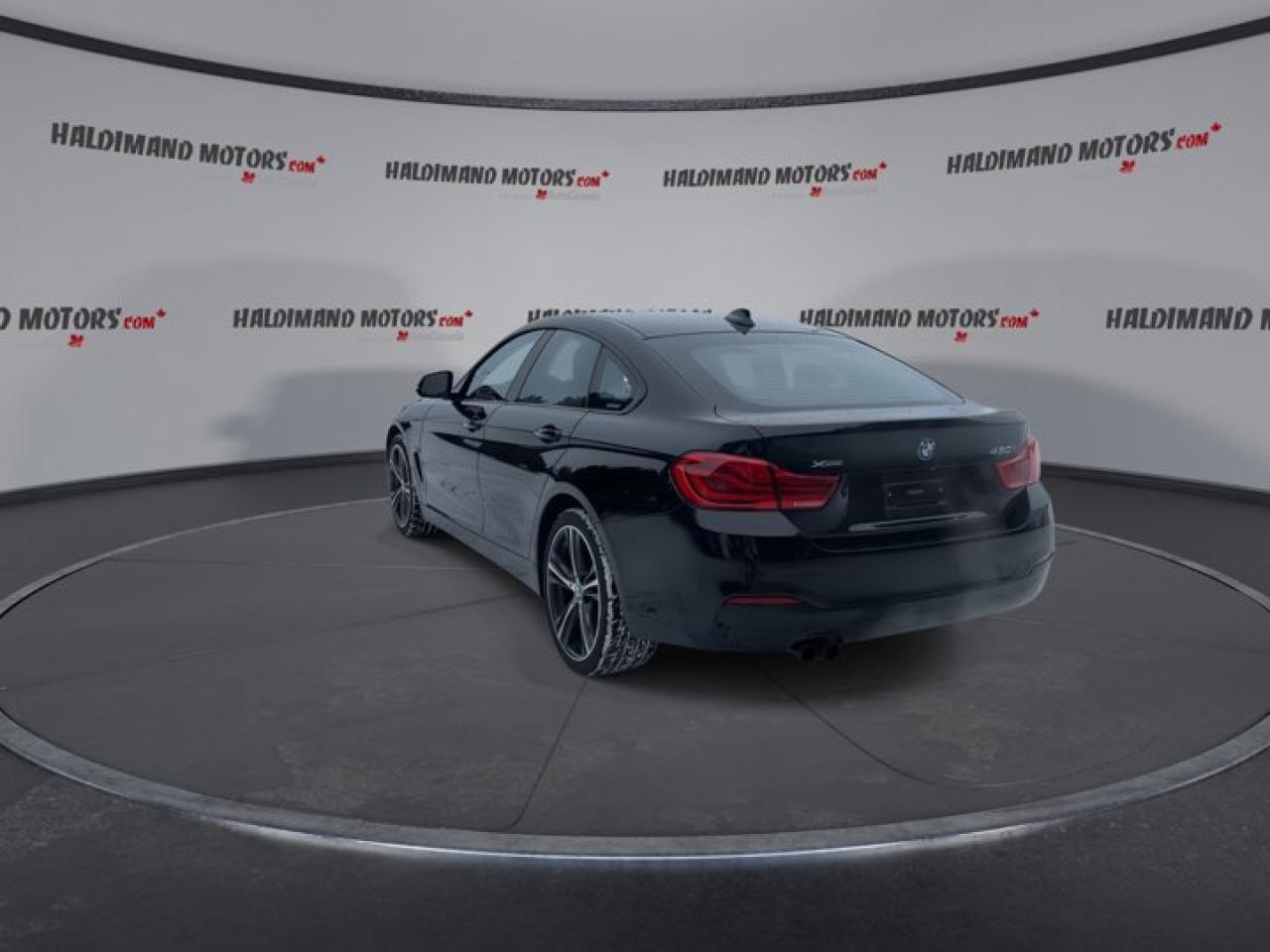 2018 BMW 4 Series 430i xDrive | Sunroof | Heated Seats | Leather Seats Photo