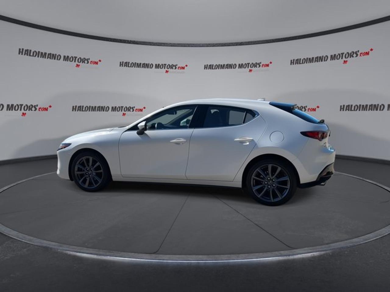 2024 Mazda MAZDA3 Sport GT | Leather Seats | Heated Steering Wheel Photo