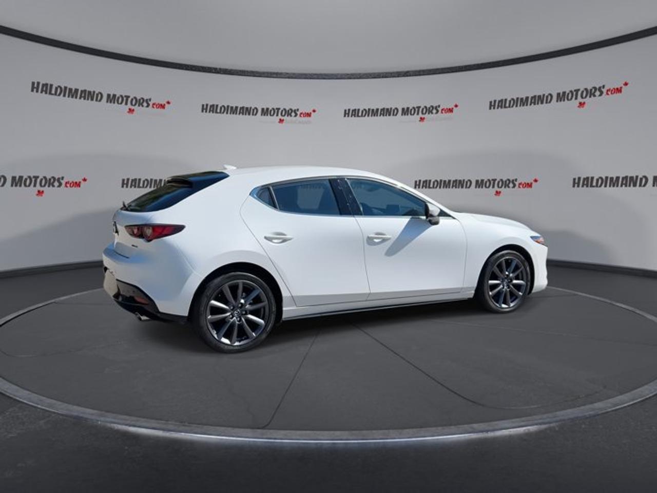 2024 Mazda MAZDA3 Sport GT | Leather Seats | Heated Steering Wheel Photo