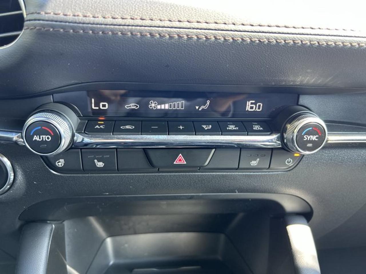 2024 Mazda MAZDA3 Sport GT | Leather Seats | Heated Steering Wheel Photo