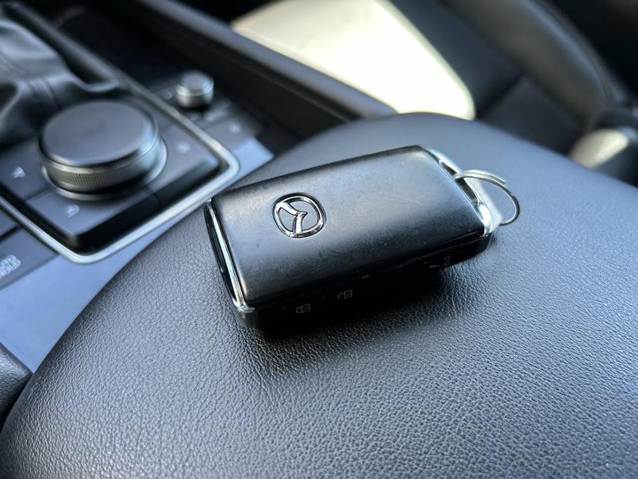 2024 Mazda MAZDA3 Sport GT | Leather Seats | Heated Steering Wheel Photo