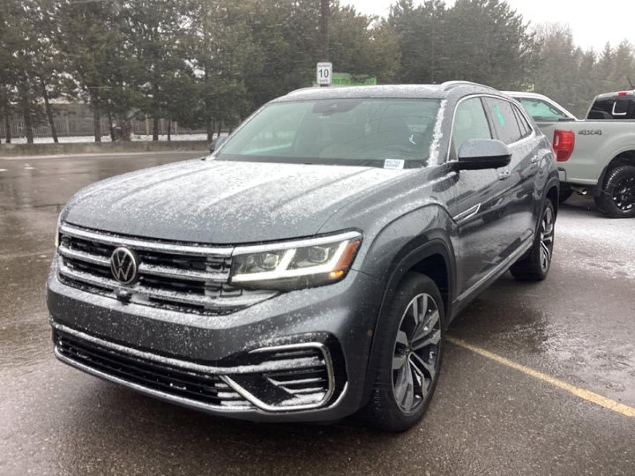 2022 Volkswagen Atlas Cross Sport Execline 2.0 | Panoramic Roof |  Leather Seats | AC Seats Photo0
