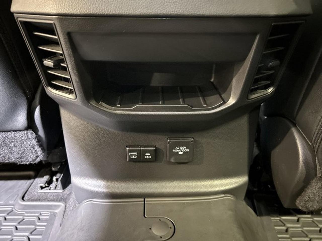 2022 Toyota Tundra Limited TRD OFF ROAD CrewMax 4x4 6.5ft box Photo