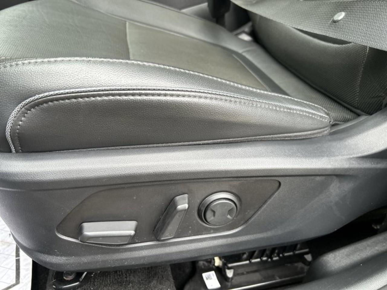 2022 Hyundai Santa Cruz Preferred | Remote Start | Heated Seats |  Leather Seats Photo