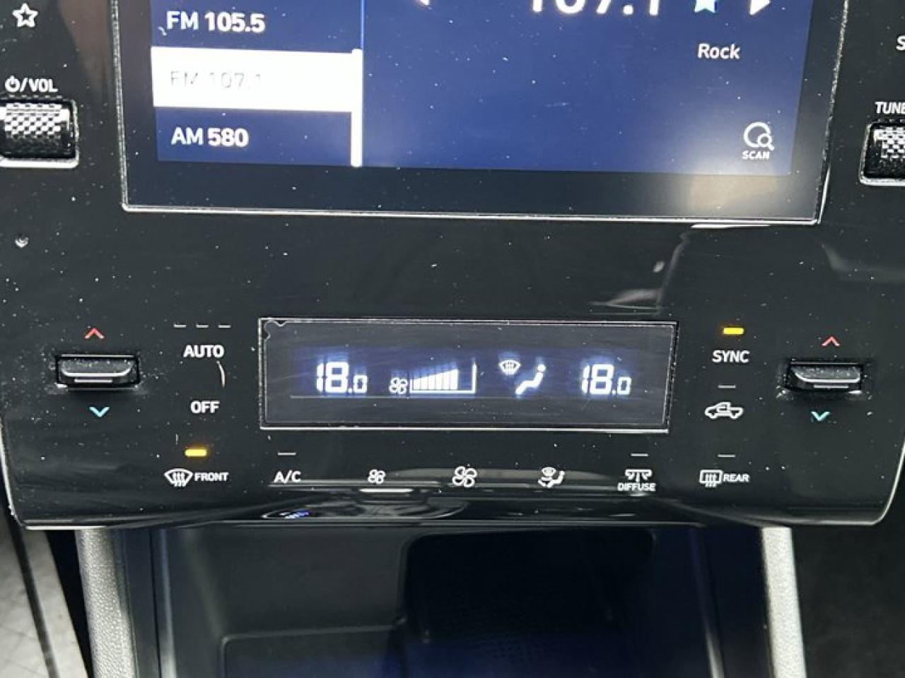 2022 Hyundai Santa Cruz Preferred | Remote Start | Heated Seats |  Leather Seats Photo