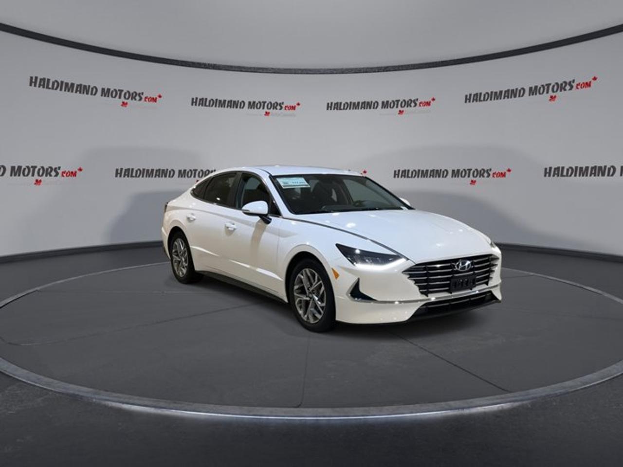 2023 Hyundai Sonata Preferred | No accidents Photo