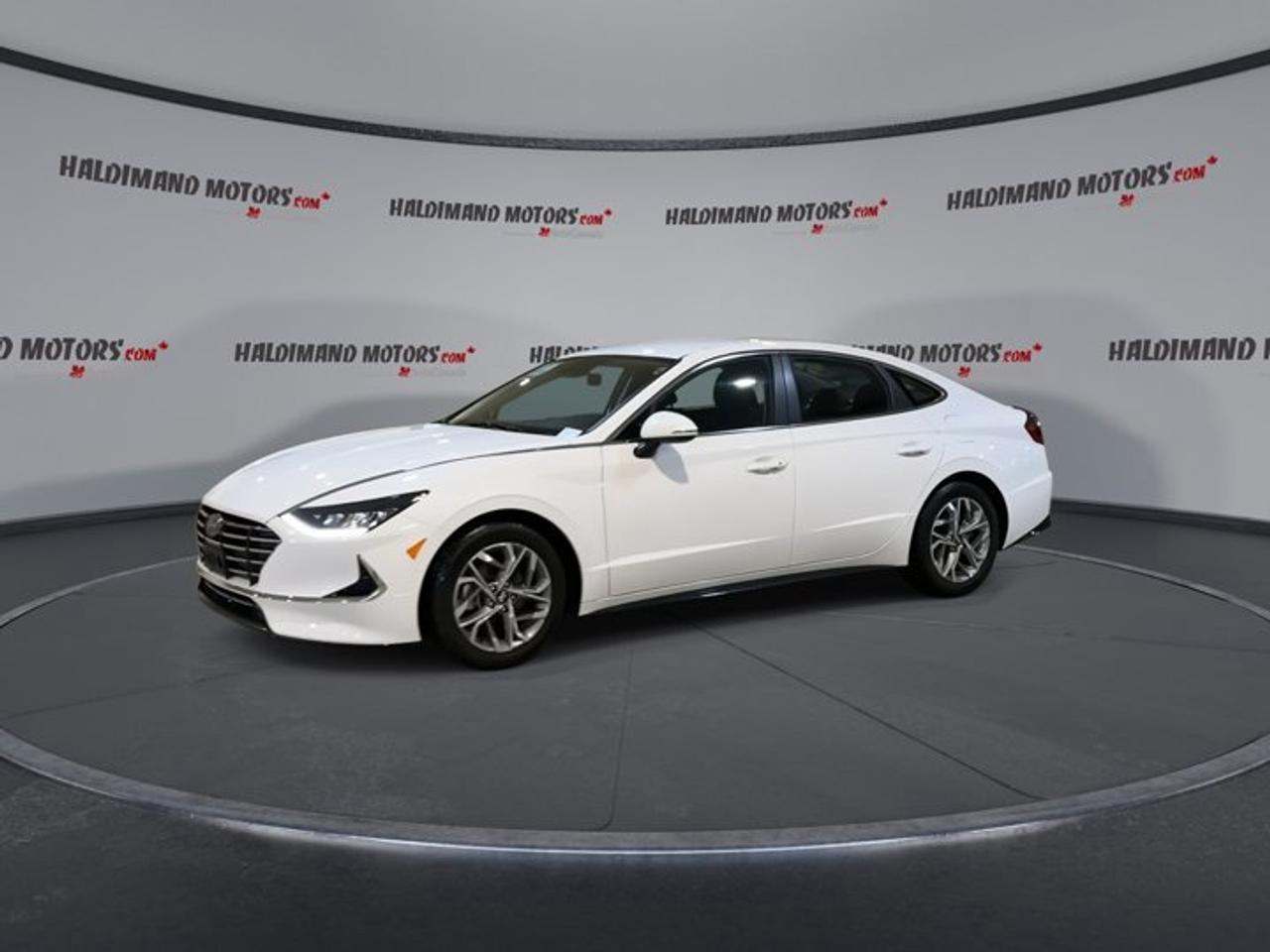 2023 Hyundai Sonata Preferred | No accidents Photo