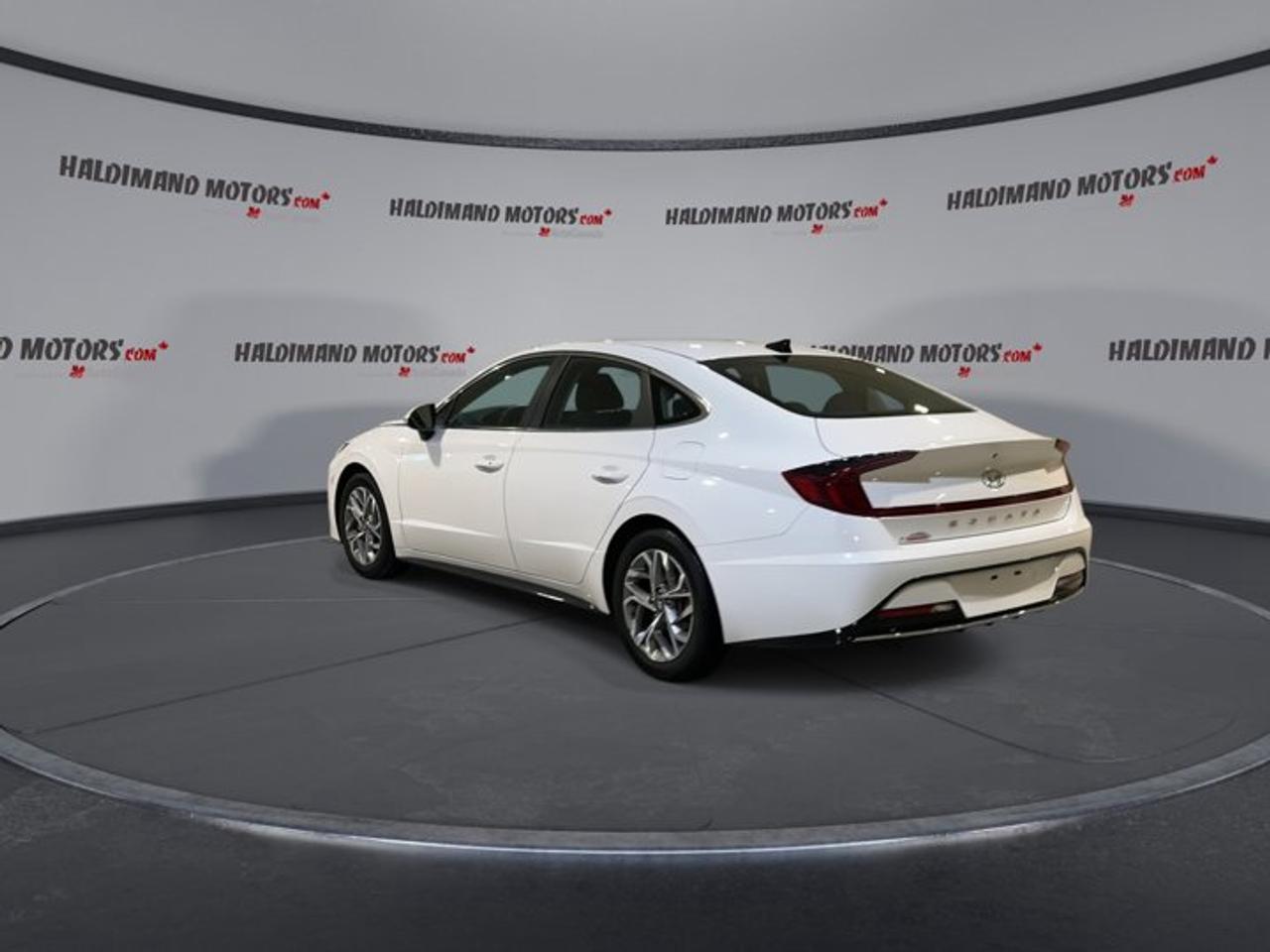 2023 Hyundai Sonata Preferred | No accidents Photo