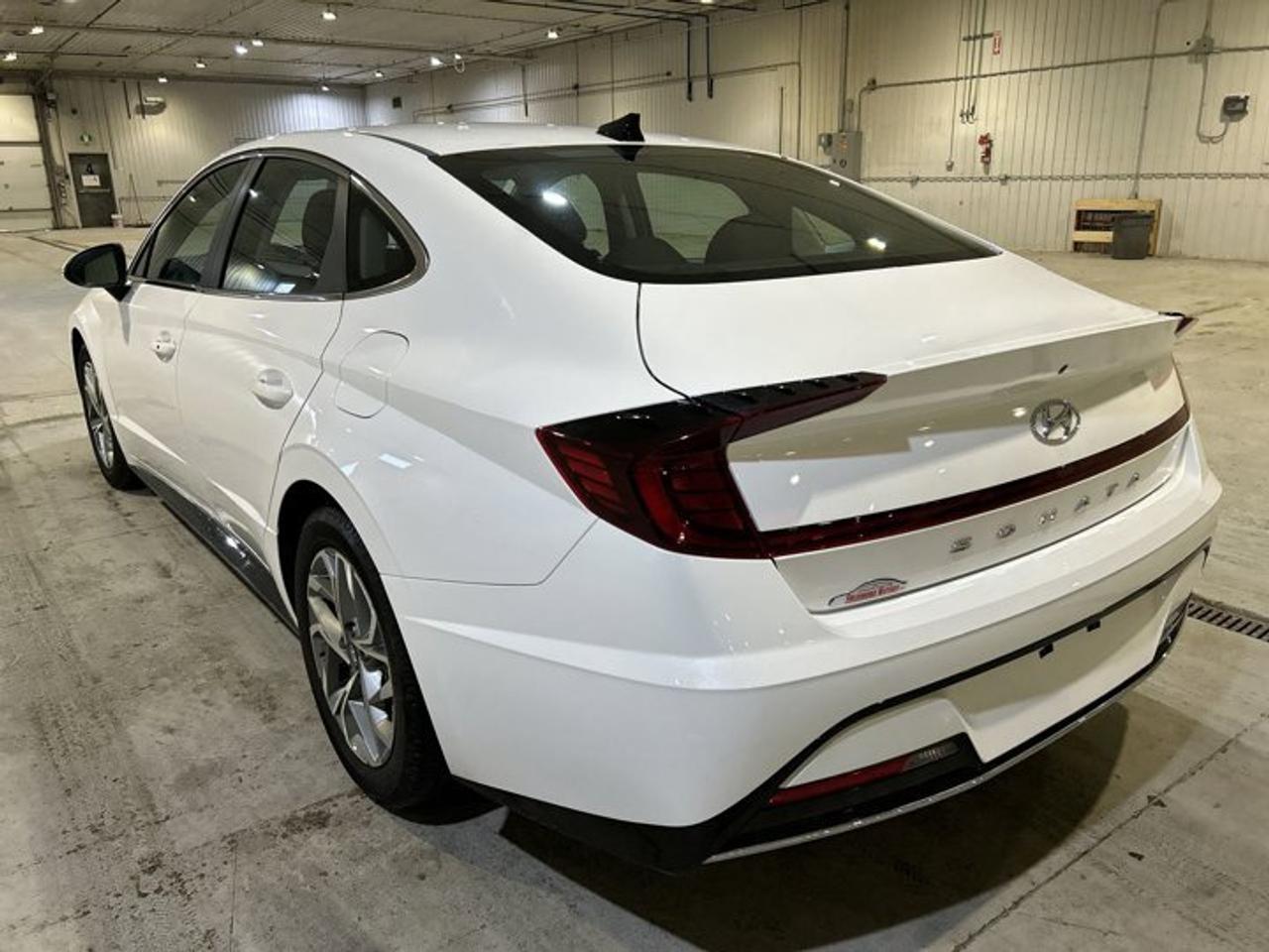 2023 Hyundai Sonata Preferred | No accidents Photo