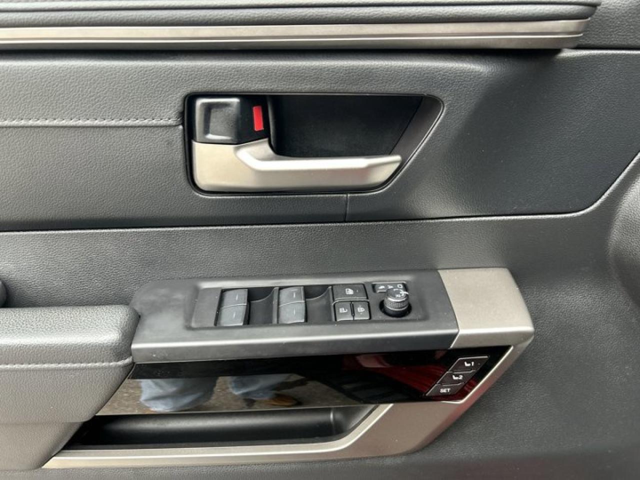 2024 Toyota Tundra Limited 4x4 Double Cab 6.5ft Box Photo