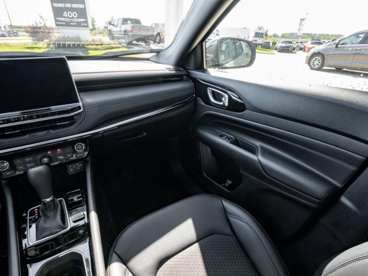 2026 Jeep Compass NORTH Photo