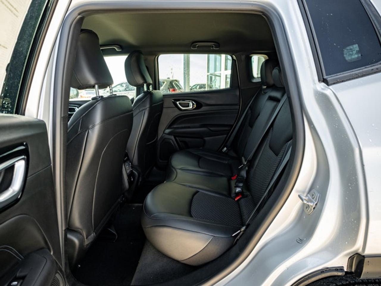 2026 Jeep Compass NORTH Photo