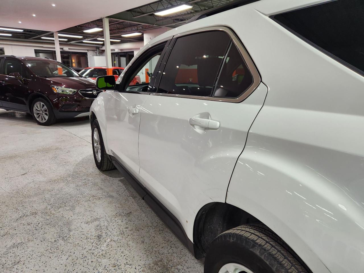 2017 Chevrolet Equinox LT ALL WHEEL DRIVE POWER HATCH HEATED SEATS Photo