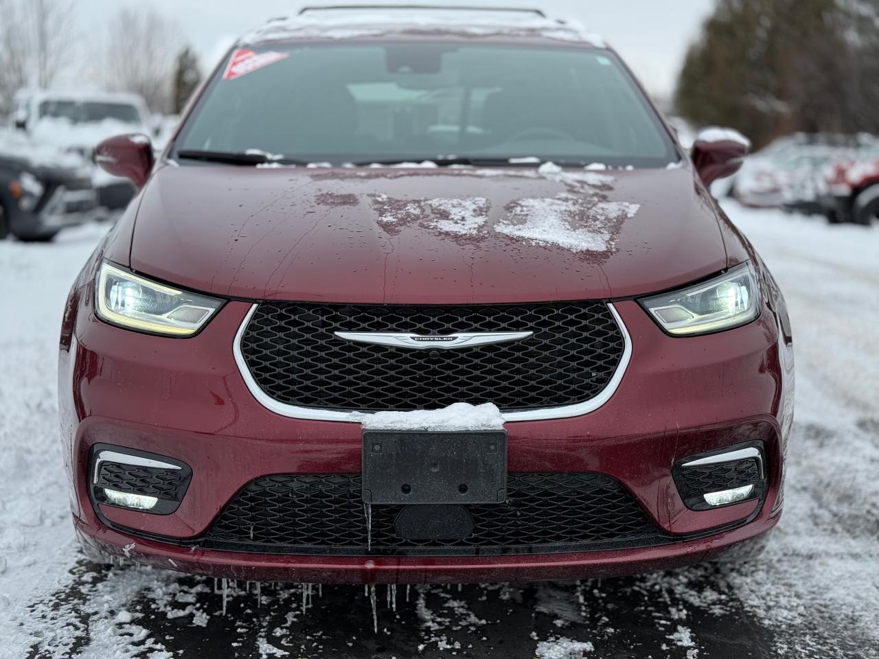 2022 Chrysler Pacifica Touring AWD! AutoStart! Pwr Sliding Doors! Photo