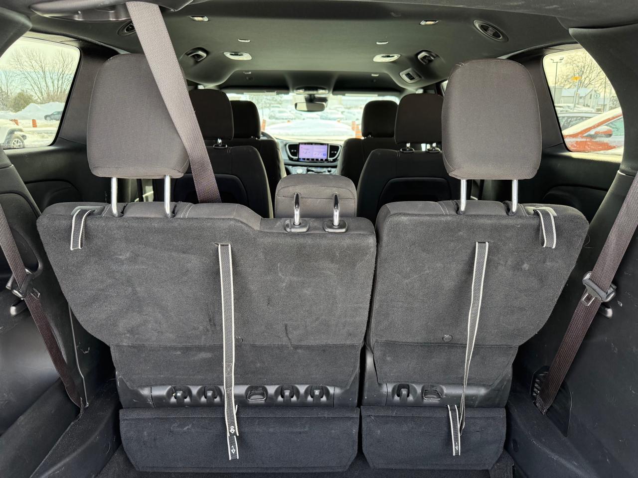 2022 Chrysler Pacifica Touring AWD! AutoStart! Pwr Sliding Doors! Photo