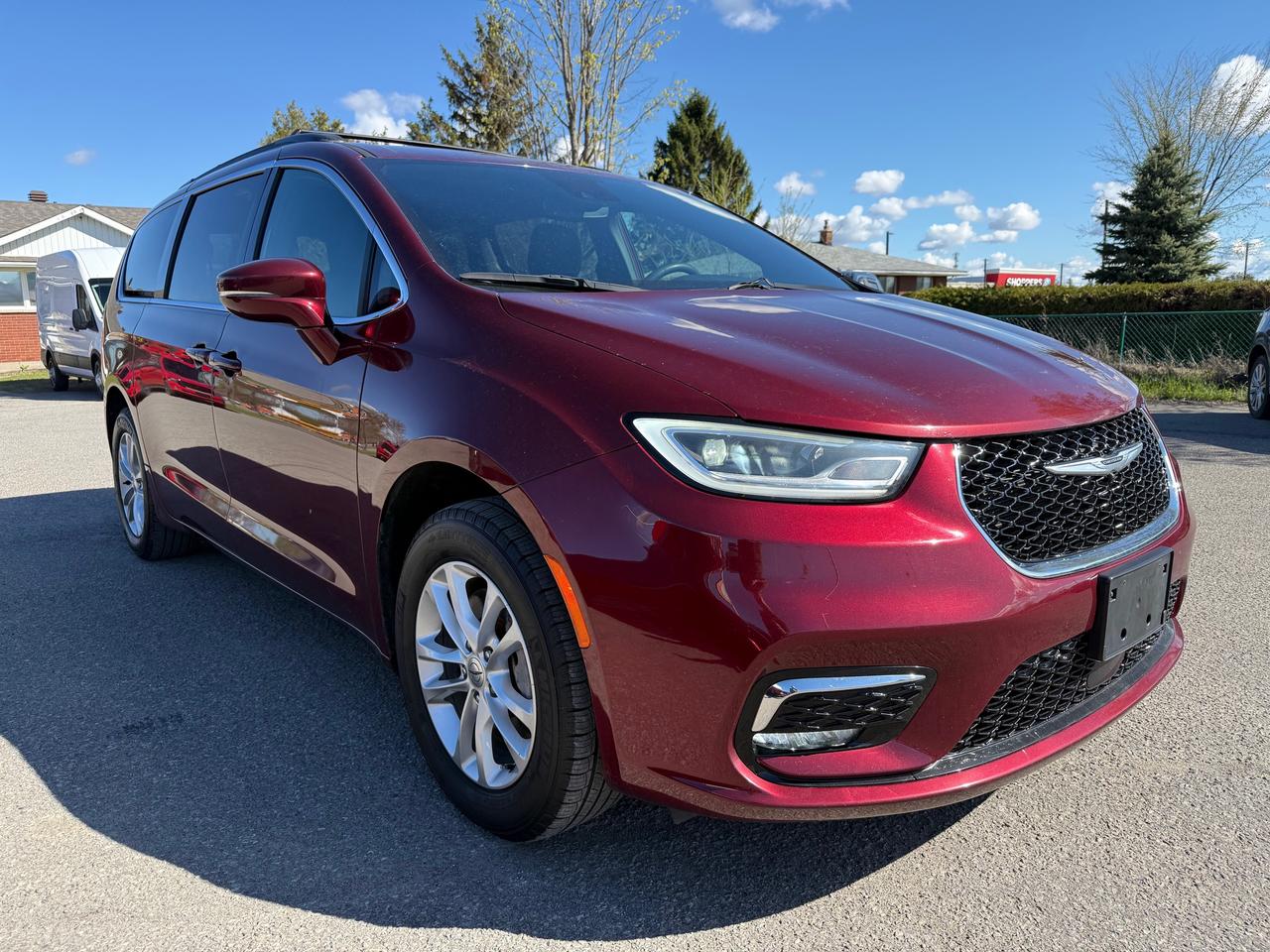2022 Chrysler Pacifica Touring AWD! AutoStart! Pwr Sliding Doors! Photo