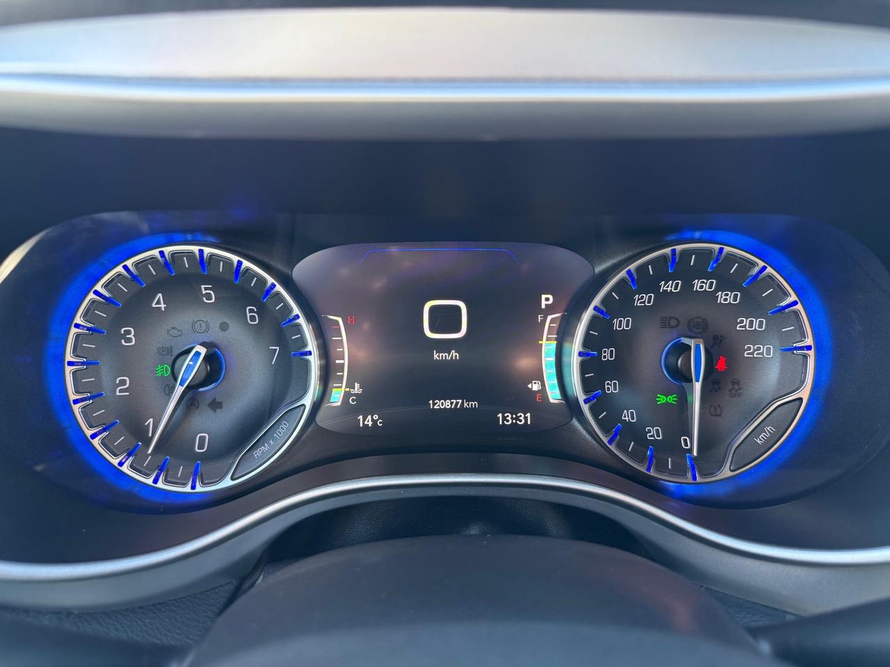 2022 Chrysler Pacifica Touring AWD! AutoStart! Pwr Sliding Doors! Photo