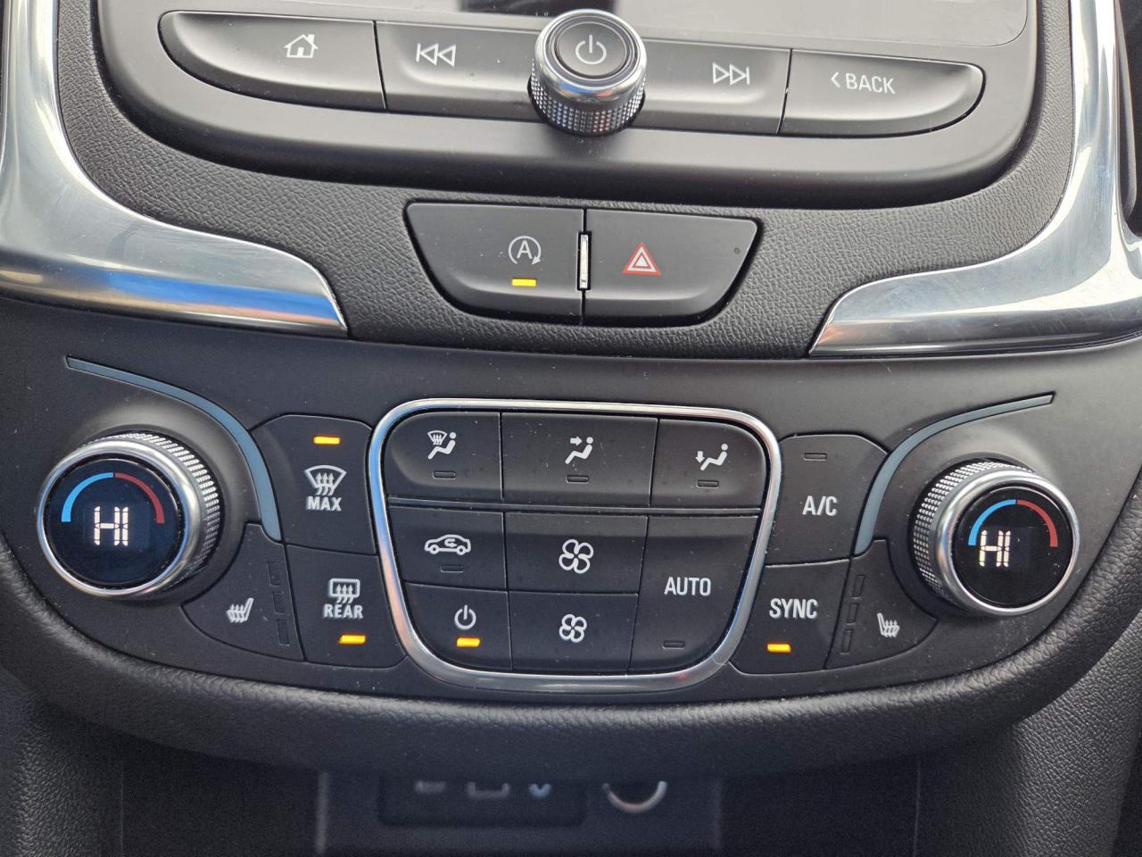 2022 Chevrolet Equinox LT One Owner | Sunroof | Convenience Package | True North | 17" Wheels Photo