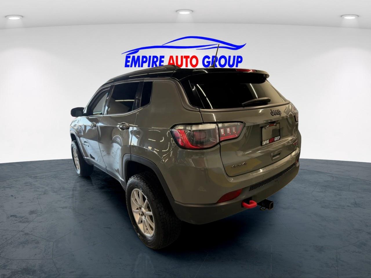 2022 Jeep Compass Trailhawk Photo