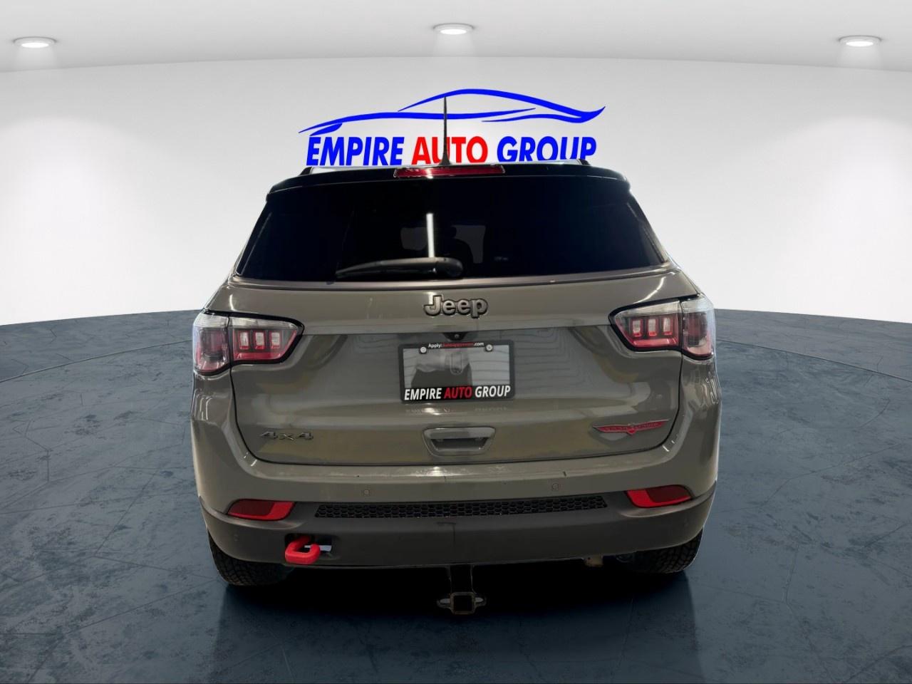 2022 Jeep Compass Trailhawk Photo