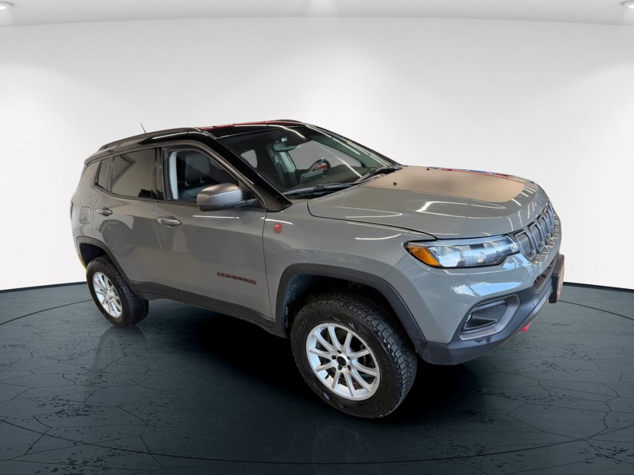 2022 Jeep Compass Trailhawk Photo