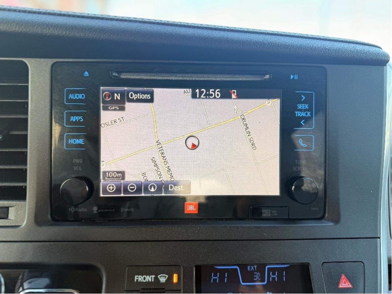 2016 Toyota Sienna XLE, Fully Loaded, Drives Great !! Photo