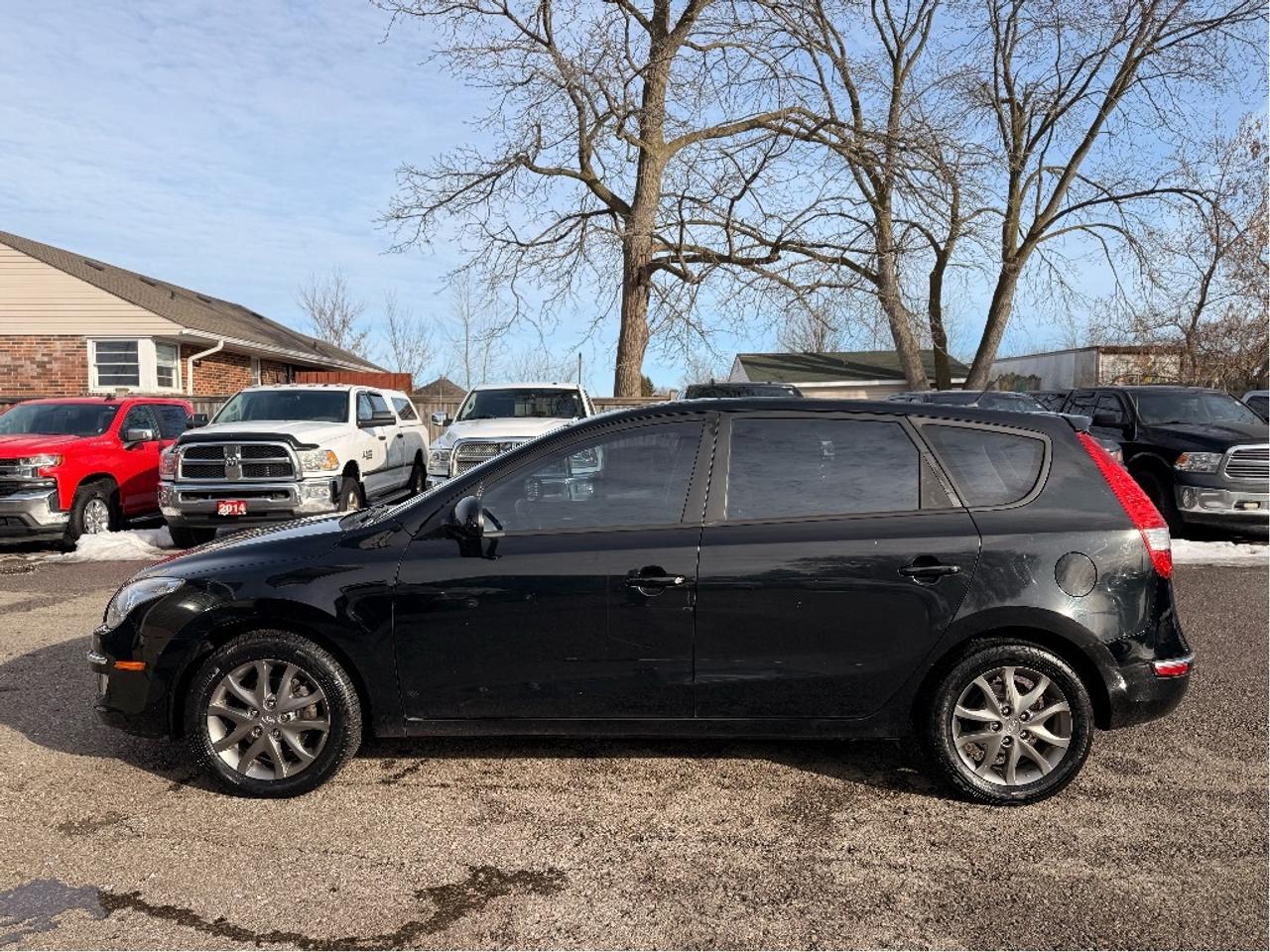 2012 Hyundai Elantra Touring Very Clean, Well Maintained, Drives Great !! Photo