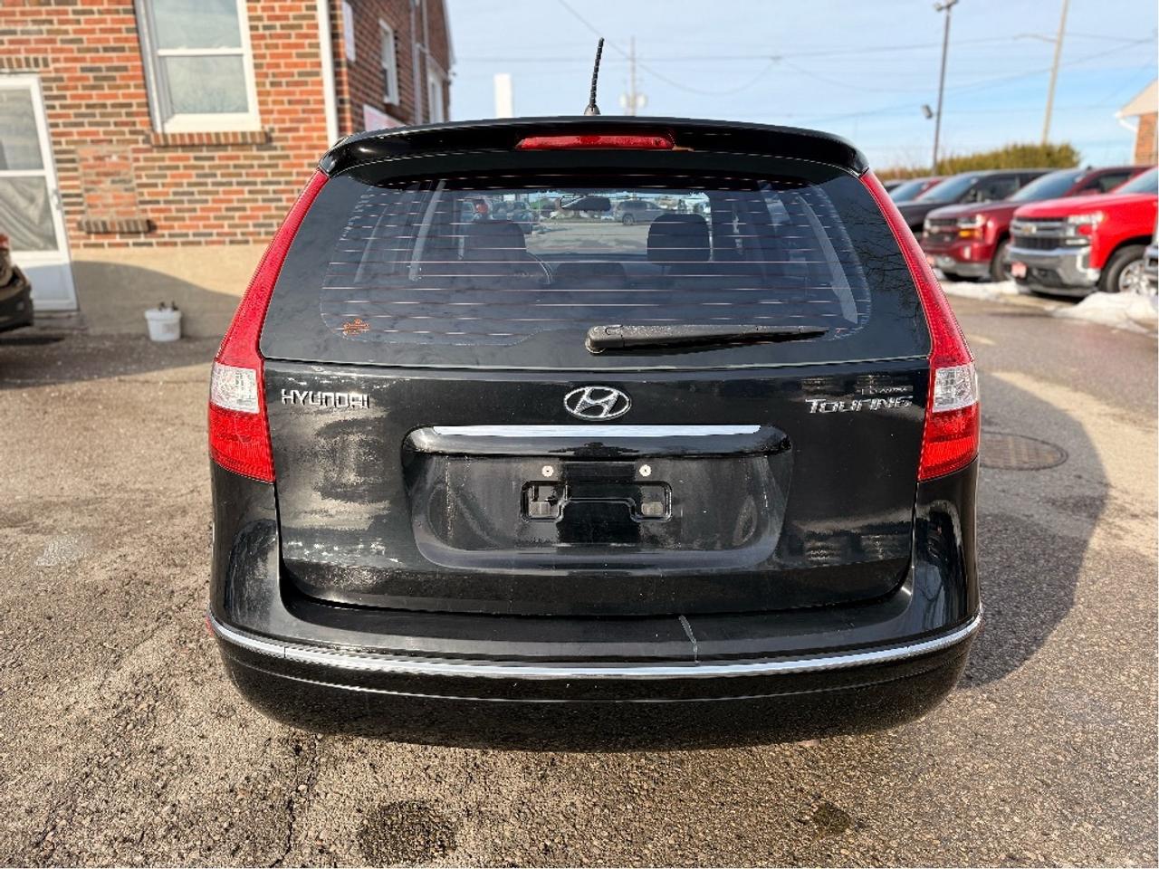 2012 Hyundai Elantra Touring Very Clean, Well Maintained, Drives Great !! Photo