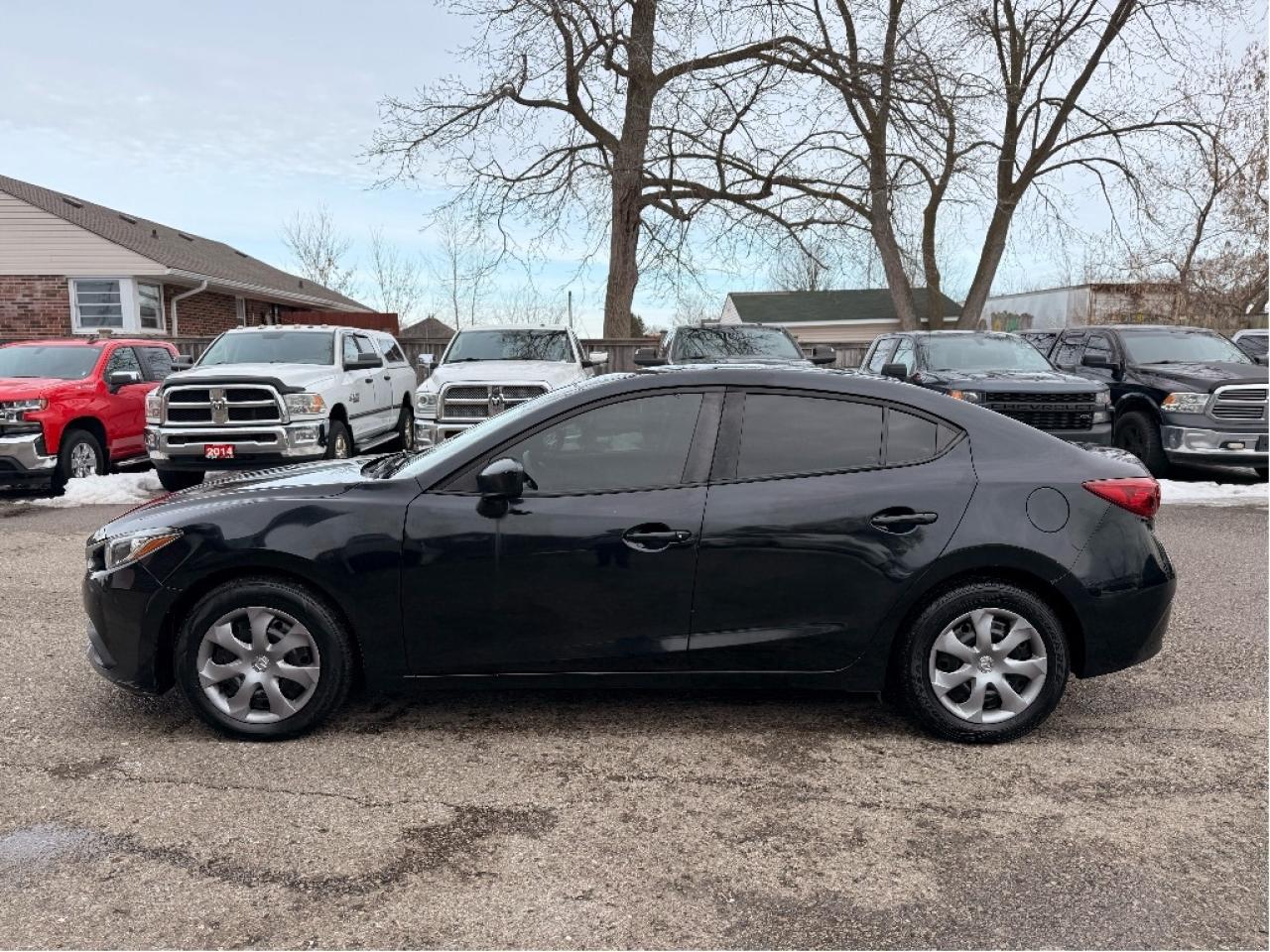 2014 Mazda MAZDA3 GX-SKY Photo