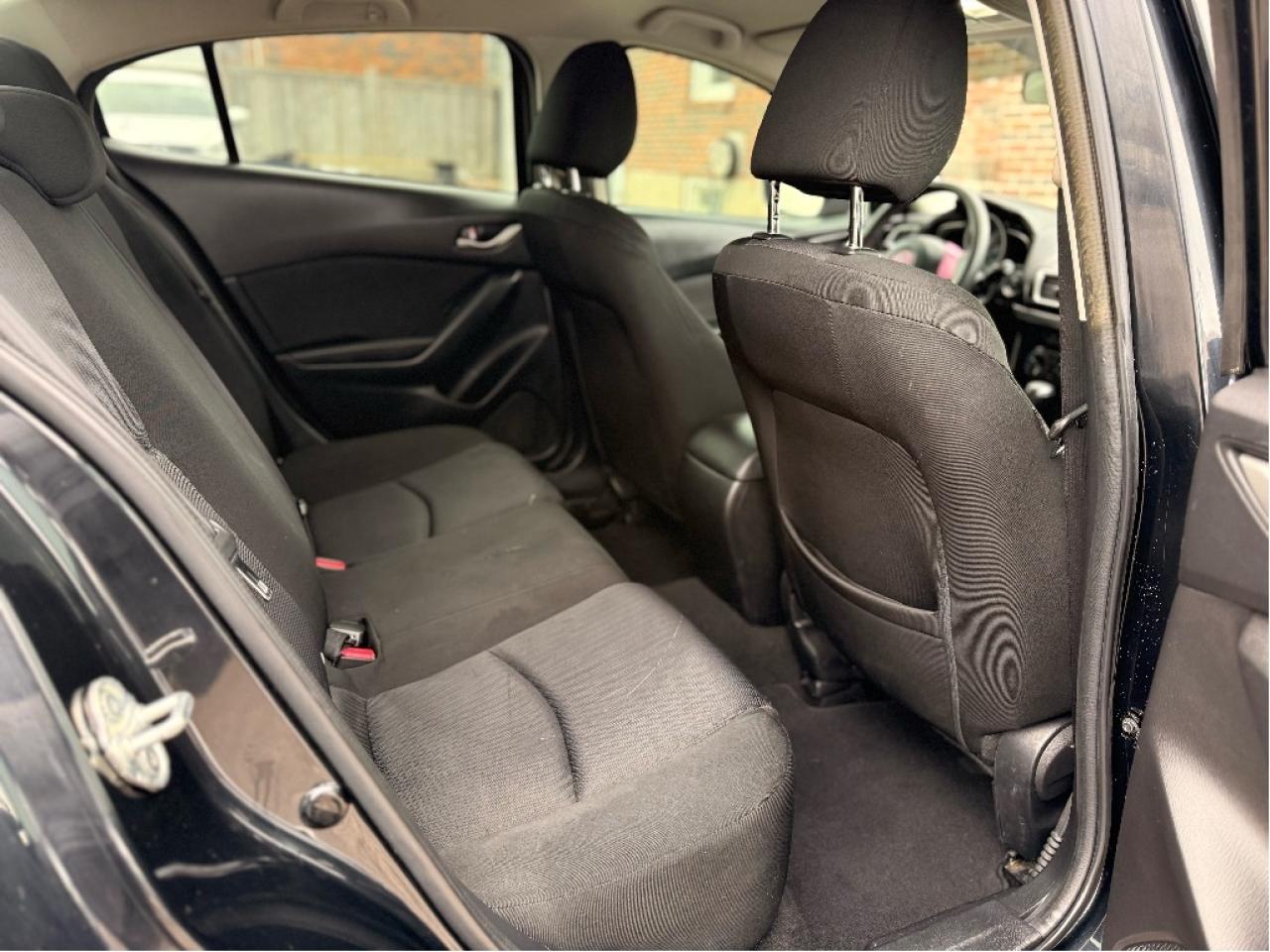 2014 Mazda MAZDA3 GX-SKY Photo