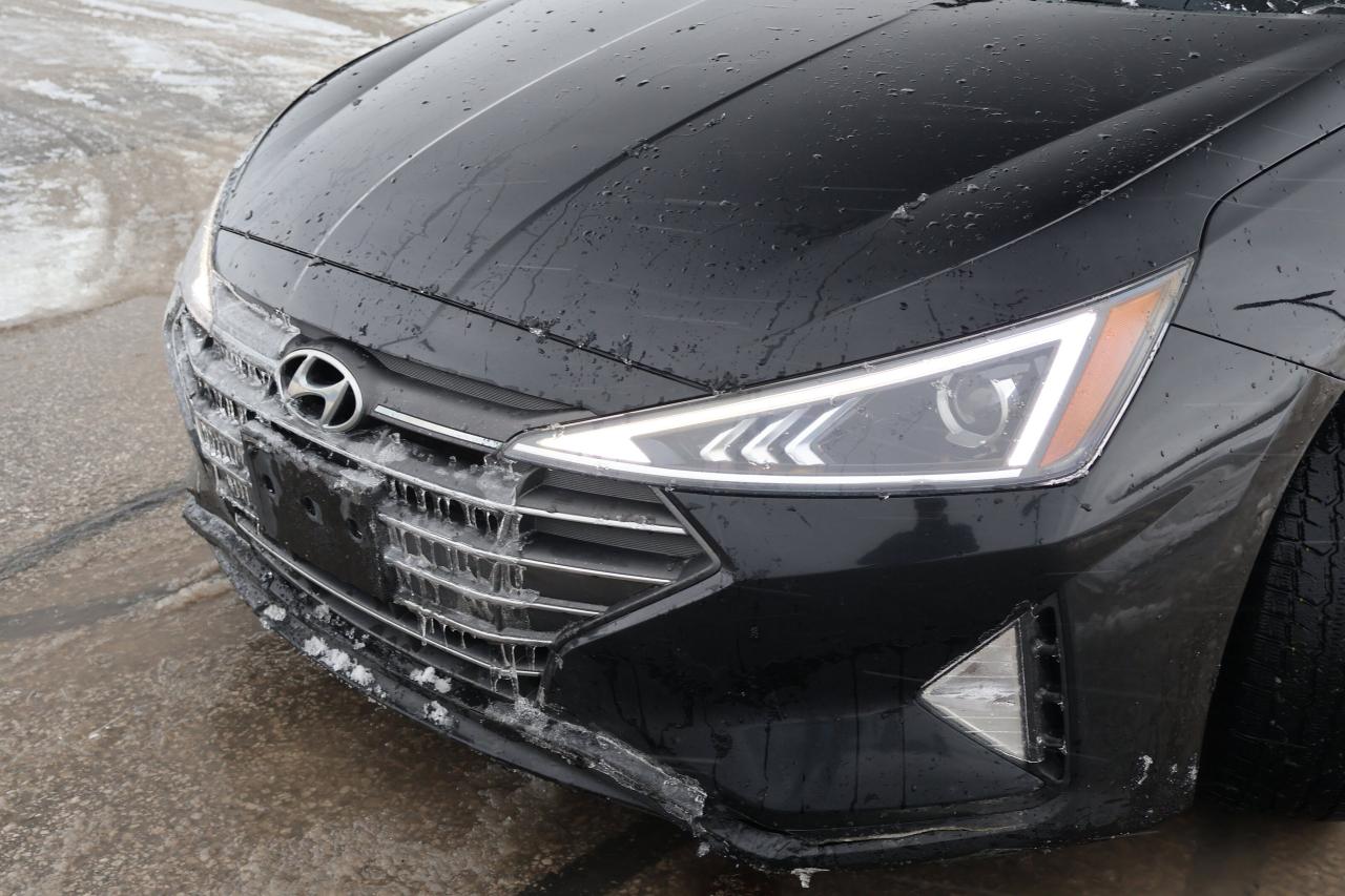 2020 Hyundai Elantra Preferred w/Sun & Safety Package | | Moonroof | Photo4