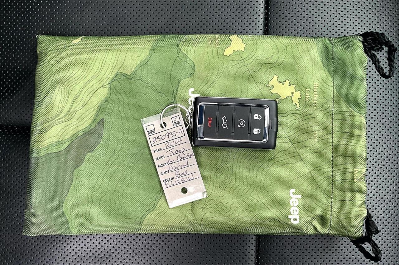 2024 Jeep Grand Cherokee Overland | McIntosh | LuxTech | Massage Seats |4X4 Photo