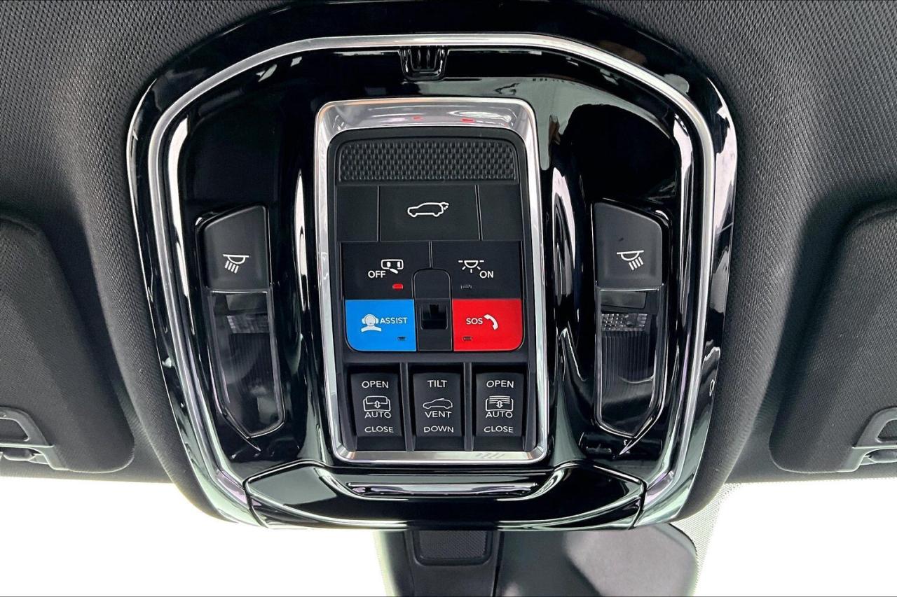 2024 Jeep Grand Cherokee Overland | McIntosh | LuxTech | Massage Seats |4X4 Photo