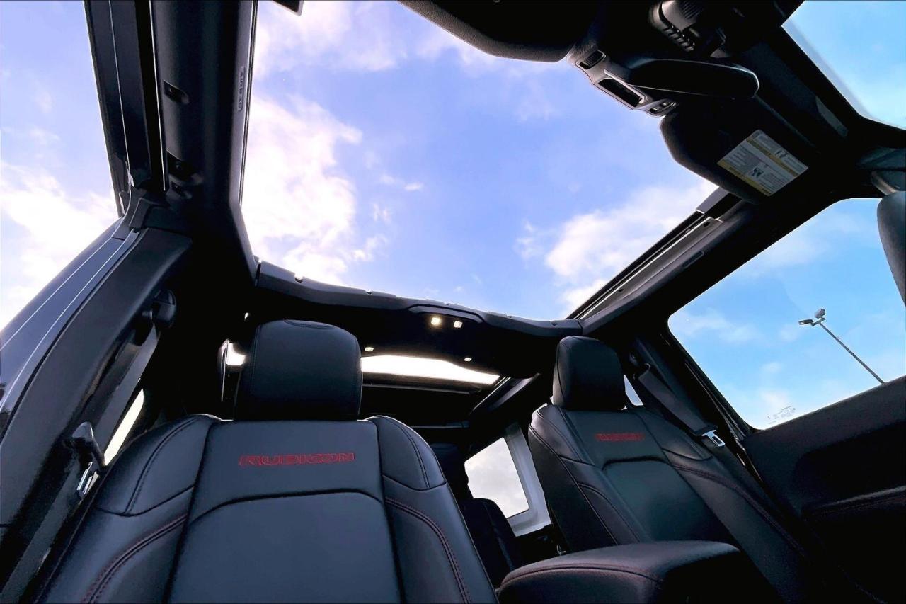 2024 Jeep Wrangler Rubicon X | LOADED | SkyTop | 35" Tires | 4X4 Photo