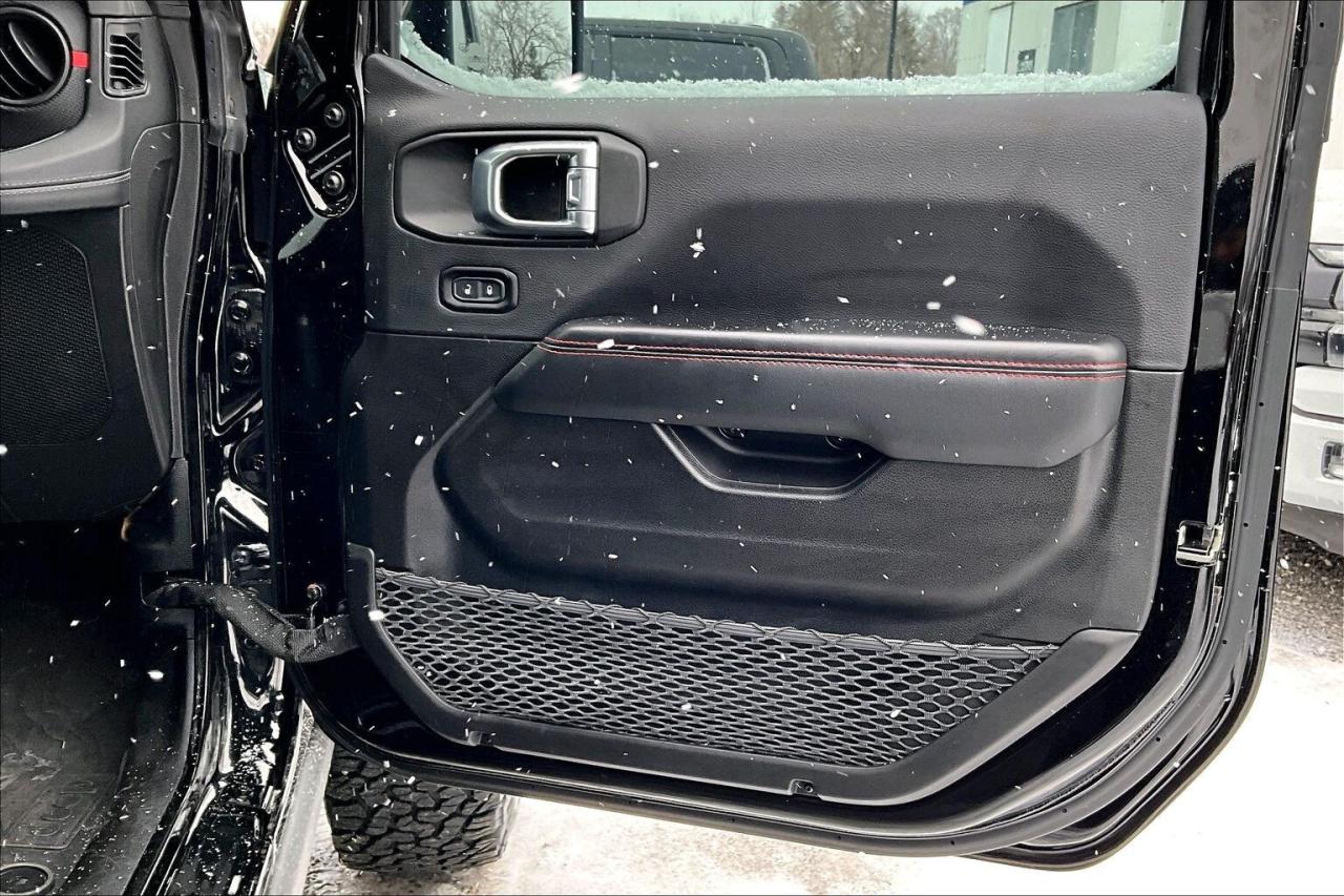 2024 Jeep Wrangler Rubicon X | LOADED | SkyTop | 35" Tires | 4X4 Photo