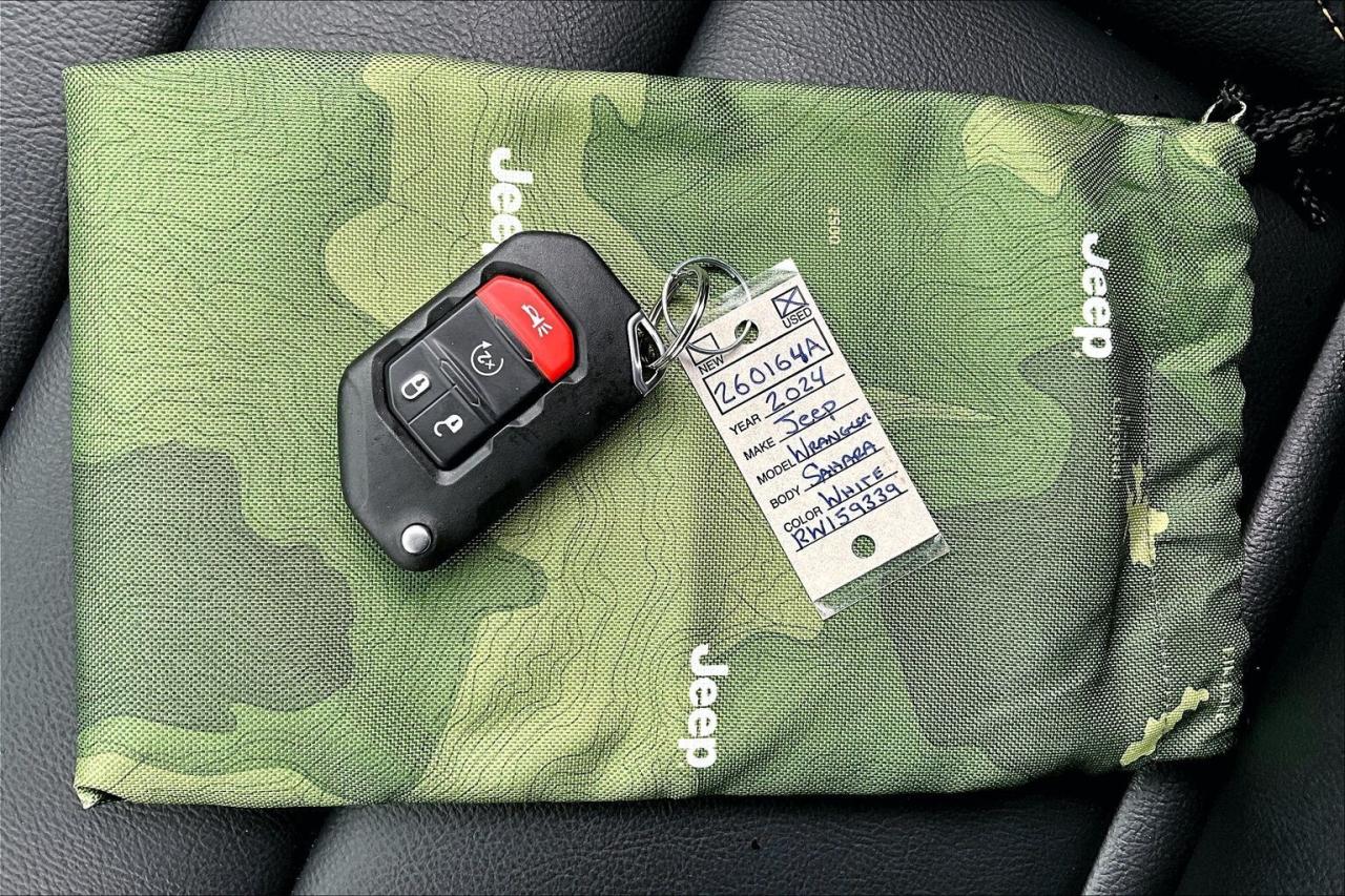 2024 Jeep Wrangler Sahara | Heated Leather | Alpine | Tow Pkg | 4X4 Photo