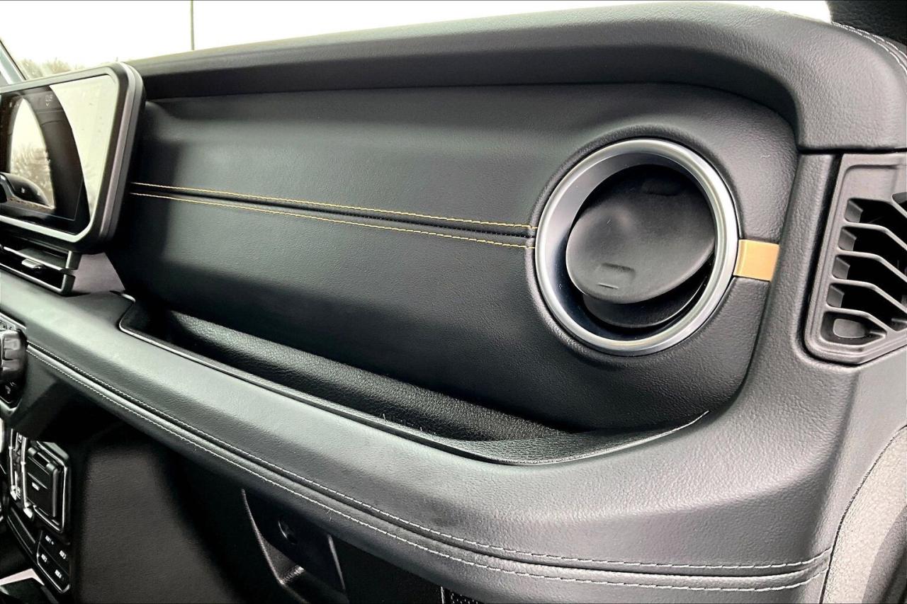 2024 Jeep Wrangler Sahara | Heated Leather | Alpine | Tow Pkg | 4X4 Photo