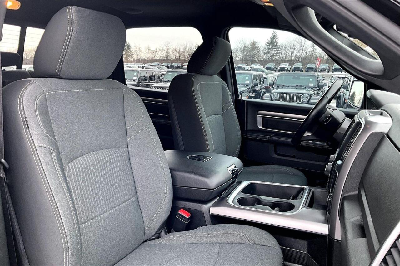 2022 RAM 1500 Classic Warlock Crew V8 |Heated Seats |Alpine |Liner |4X4 Photo