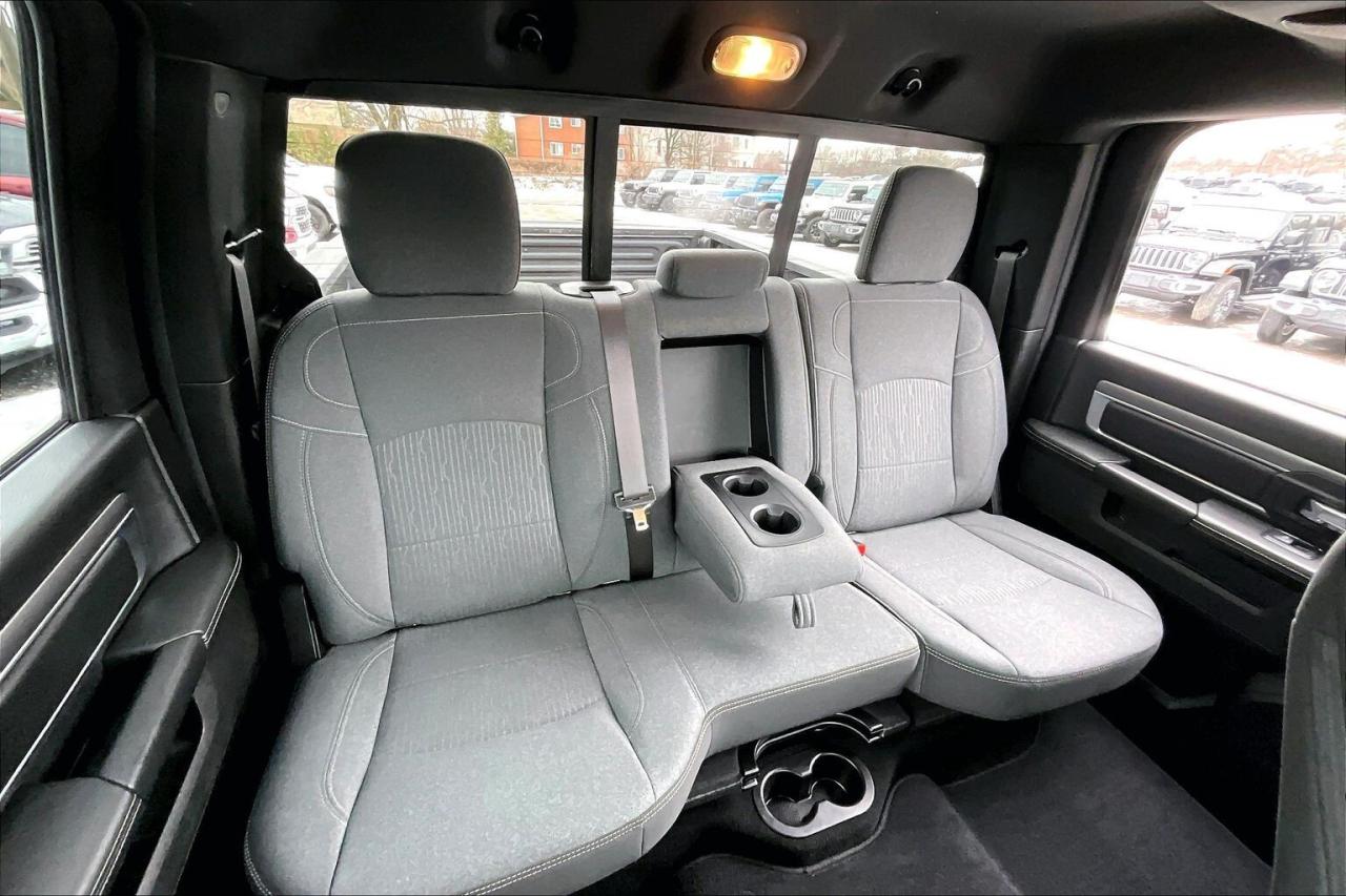 2022 RAM 1500 Classic Warlock Crew V8 |Heated Seats |Alpine |Liner |4X4 Photo