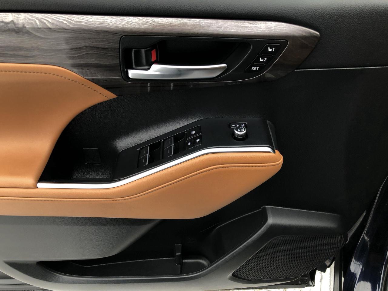 2023 Toyota Highlander Limited PLATINUM EDITION, NEW MICHELIN TIRES, LEAT Photo