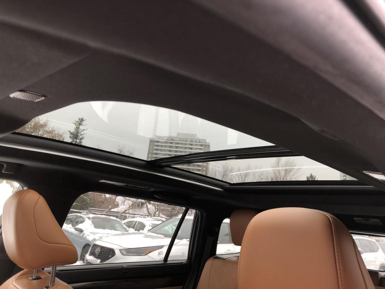 2023 Toyota Highlander Limited PLATINUM EDITION, NEW MICHELIN TIRES, LEAT Photo