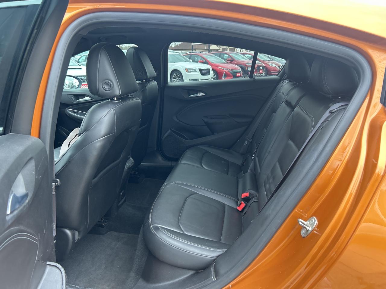 2017 Chevrolet Cruze LEATHER, SUNROOF, BACK UP CAMERA! - Photo #14