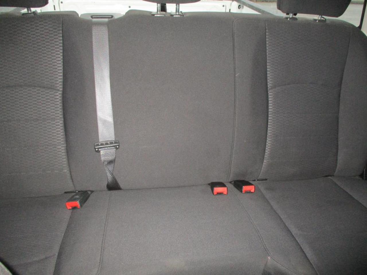 2020 RAM 1500 Classic Express Crew Cab 4x4 - Photo #15