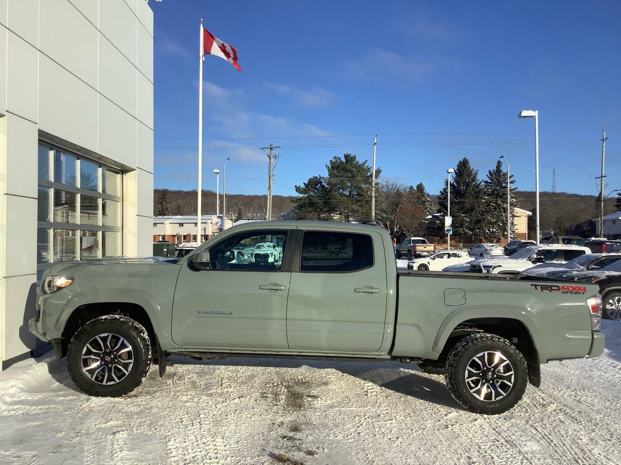 2023 Toyota Tacoma  Photo4
