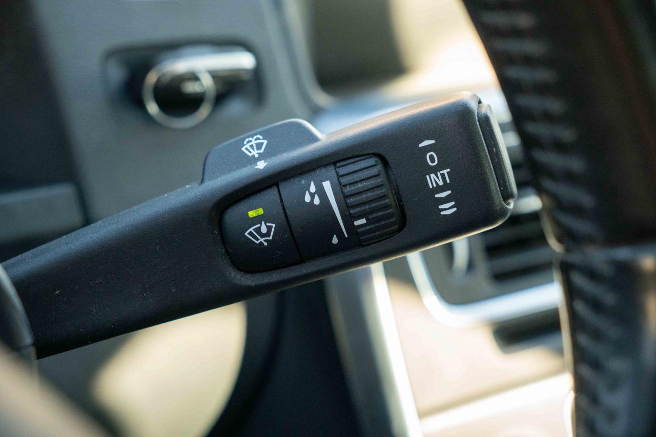 2016 Volvo S60 T5 PREMIER SPECIAL EDITION Photo