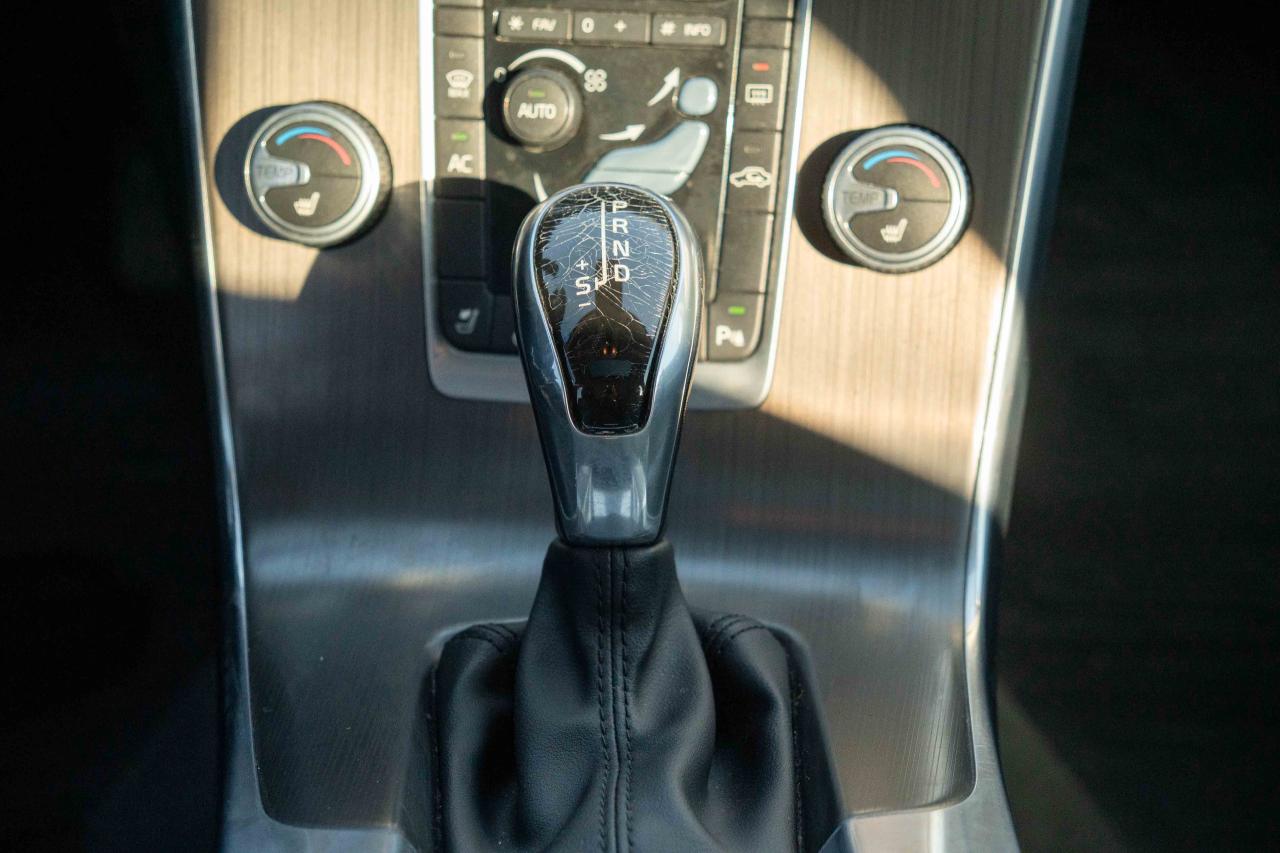 2016 Volvo S60 T5 PREMIER SPECIAL EDITION Photo