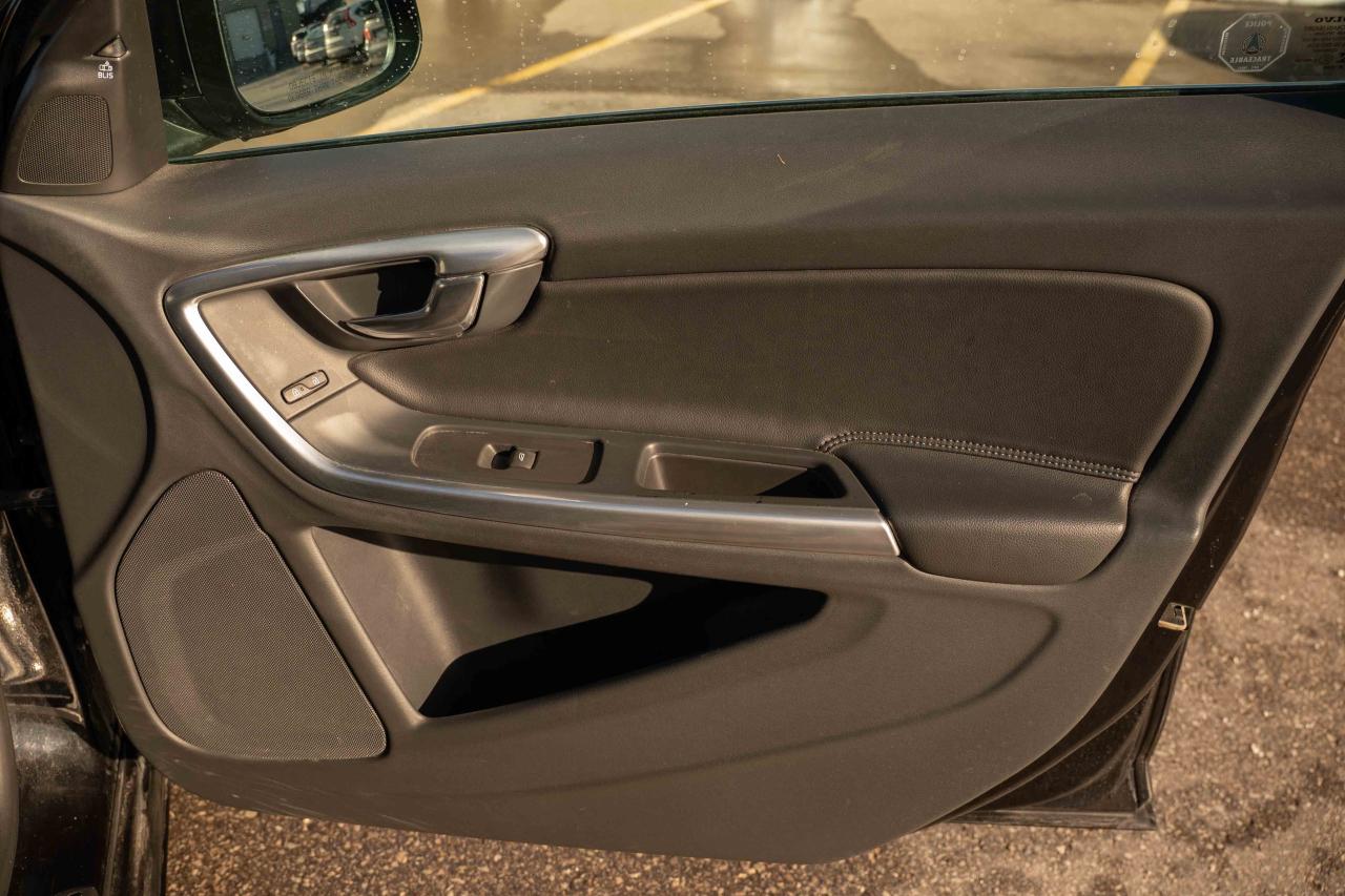 2016 Volvo S60 T5 PREMIER SPECIAL EDITION Photo