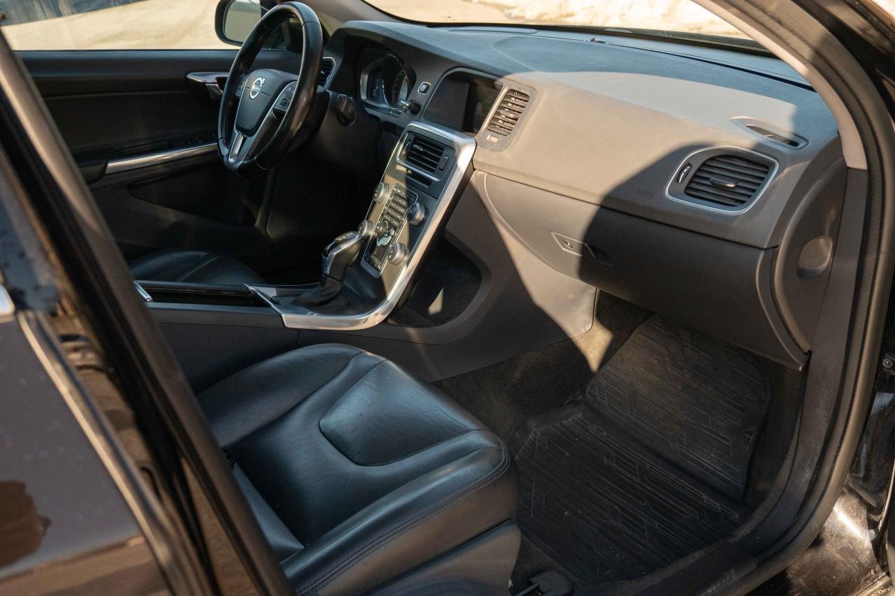 2016 Volvo S60 T5 PREMIER SPECIAL EDITION Photo