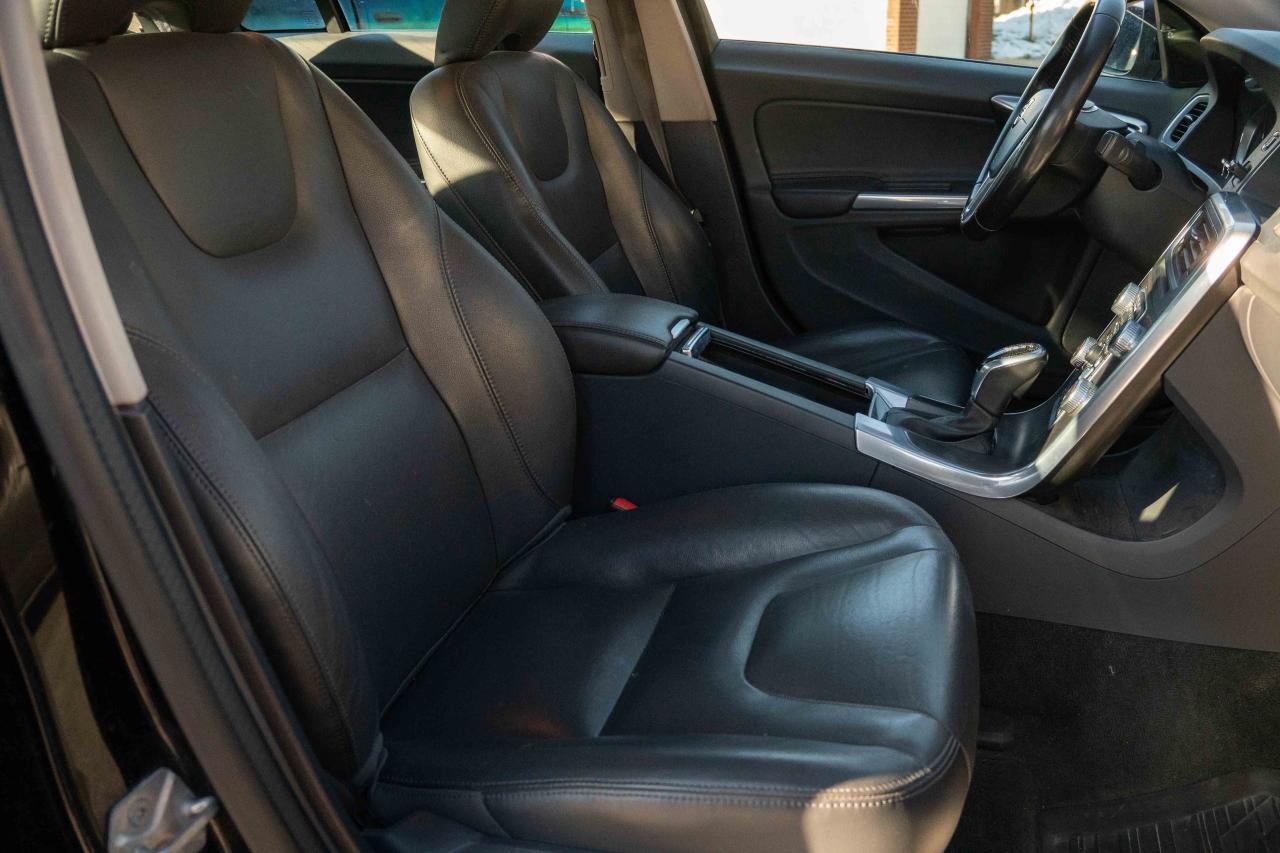 2016 Volvo S60 T5 PREMIER SPECIAL EDITION Photo