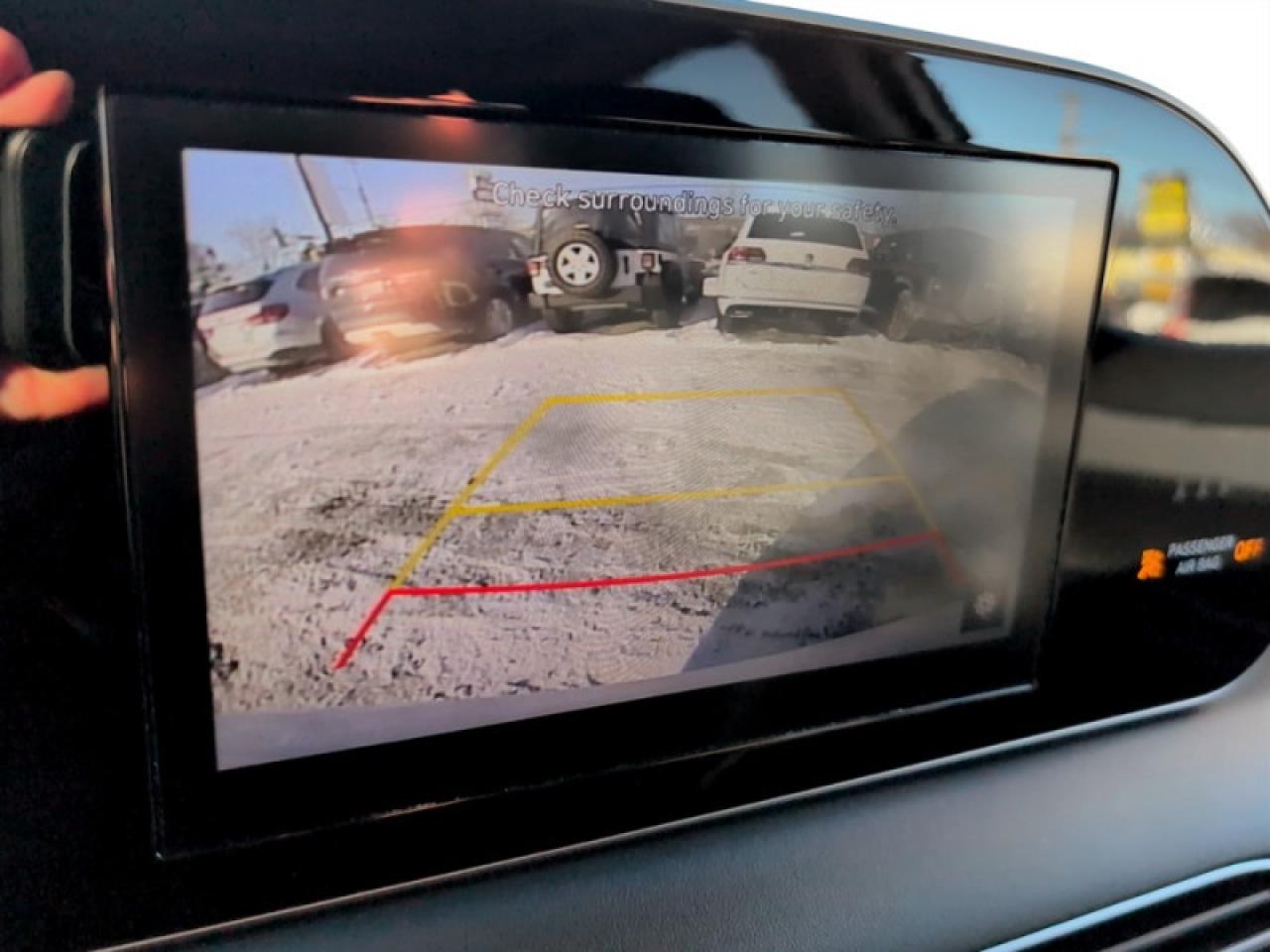 2021 Hyundai PALISADE Essential 8-Passenger  **ONE OWNER** Photo